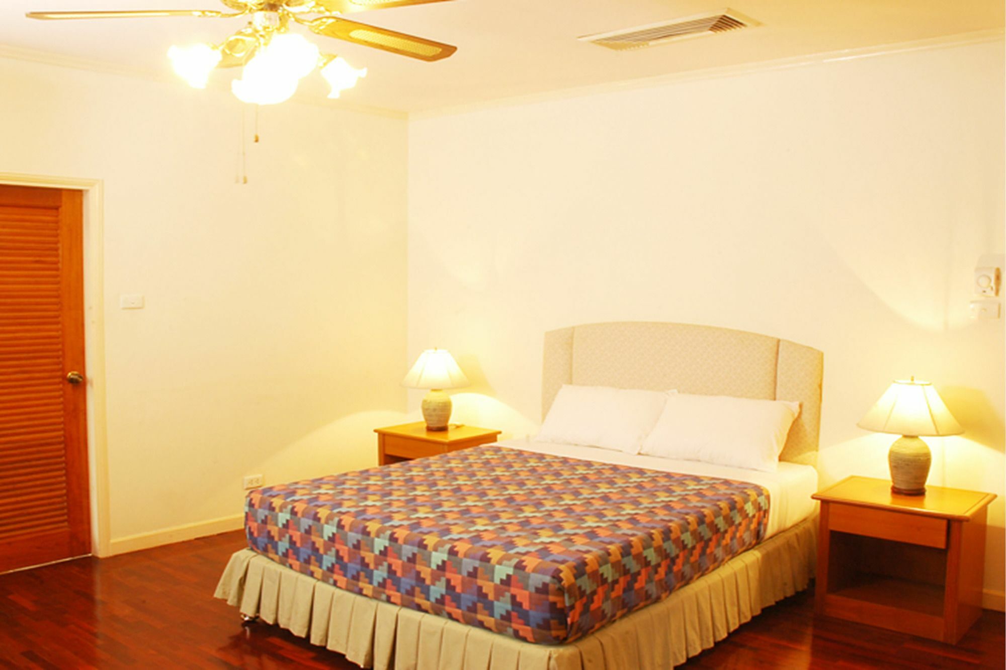 Seastar Properties Rayong Dış mekan fotoğraf